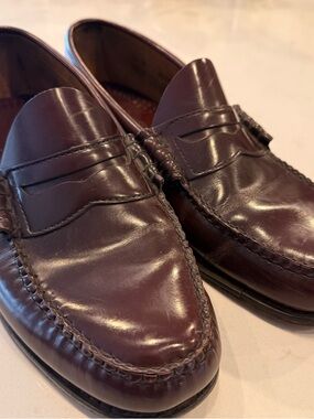 Vintage G.H. Bass & Co. Burgundy Penny Loafers - Weejuns